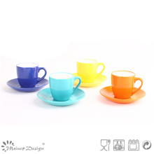 Tasse en céramique colorée de 8oz glaçant et soucoupe Safe Dishwasher